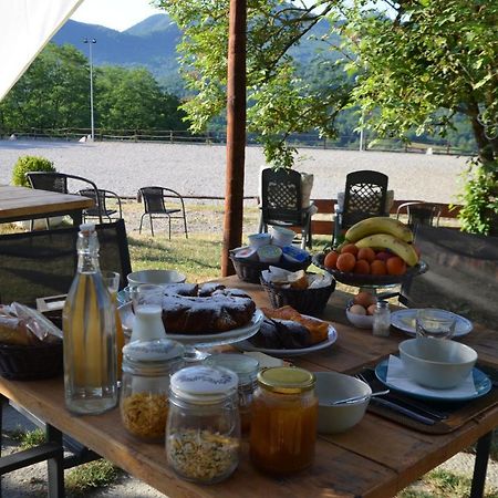 Agriturismo Dei Legi San Pietro Vara Ngoại thất bức ảnh