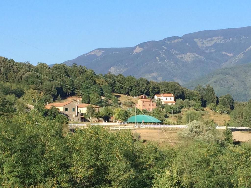 Agriturismo Dei Legi San Pietro Vara Ngoại thất bức ảnh