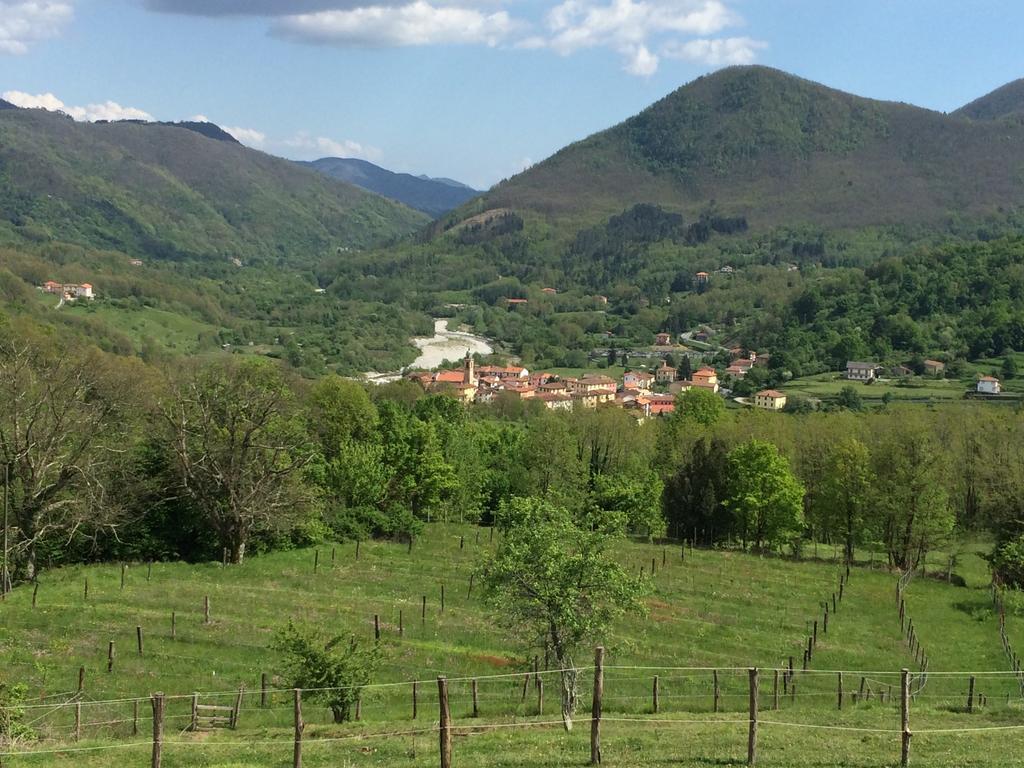 Agriturismo Dei Legi San Pietro Vara Ngoại thất bức ảnh