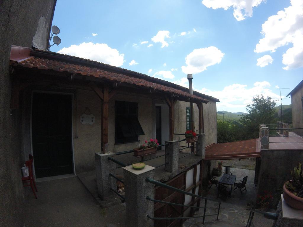 Agriturismo Dei Legi San Pietro Vara Ngoại thất bức ảnh