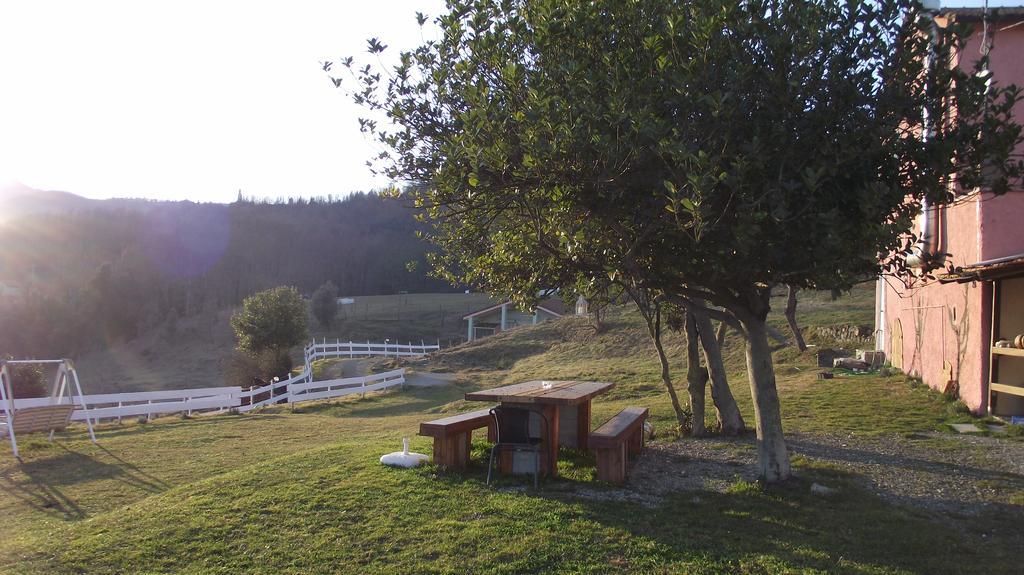 Agriturismo Dei Legi San Pietro Vara Ngoại thất bức ảnh