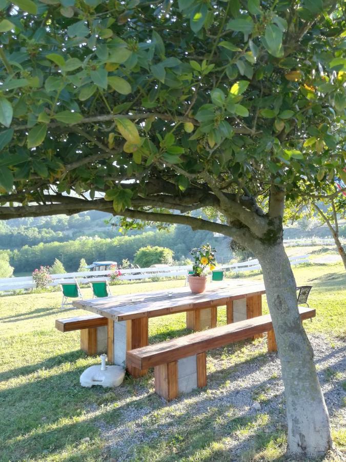 Agriturismo Dei Legi San Pietro Vara Ngoại thất bức ảnh